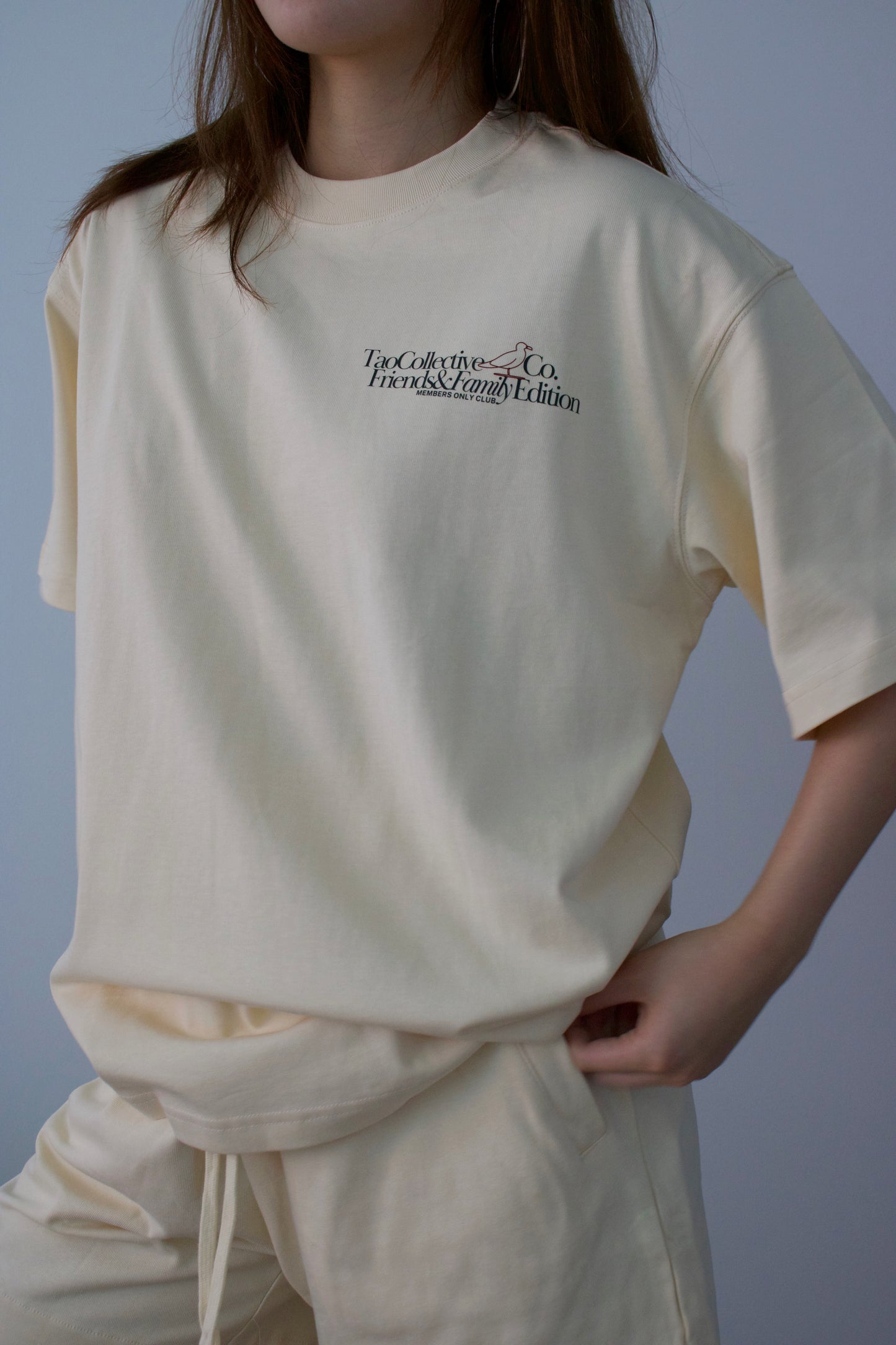 Friends&Family Tee- Cream