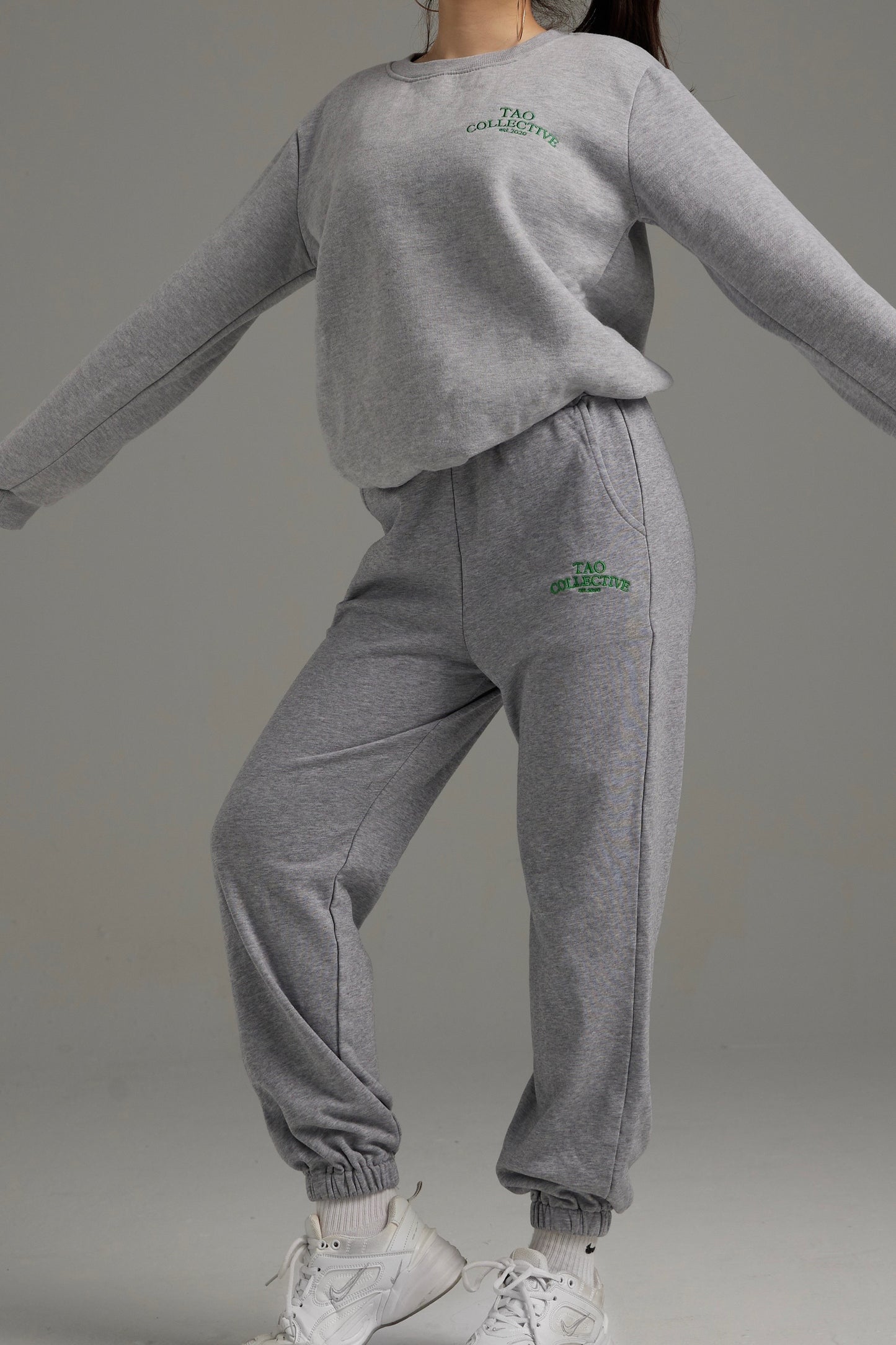 Signature Crewneck - Warm Gray