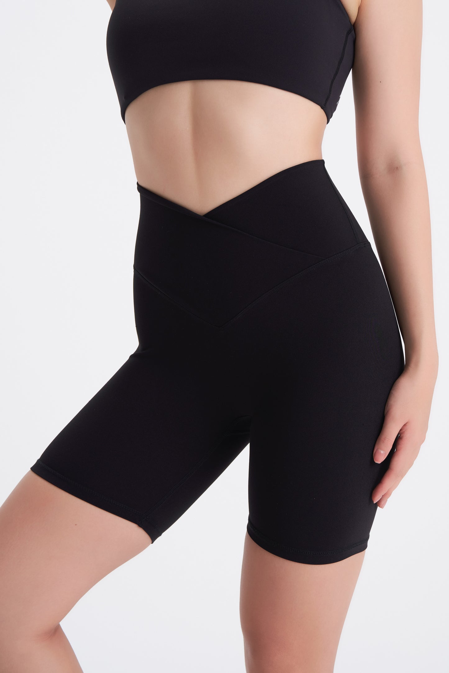 Crossover Biker Shorts- Onyx