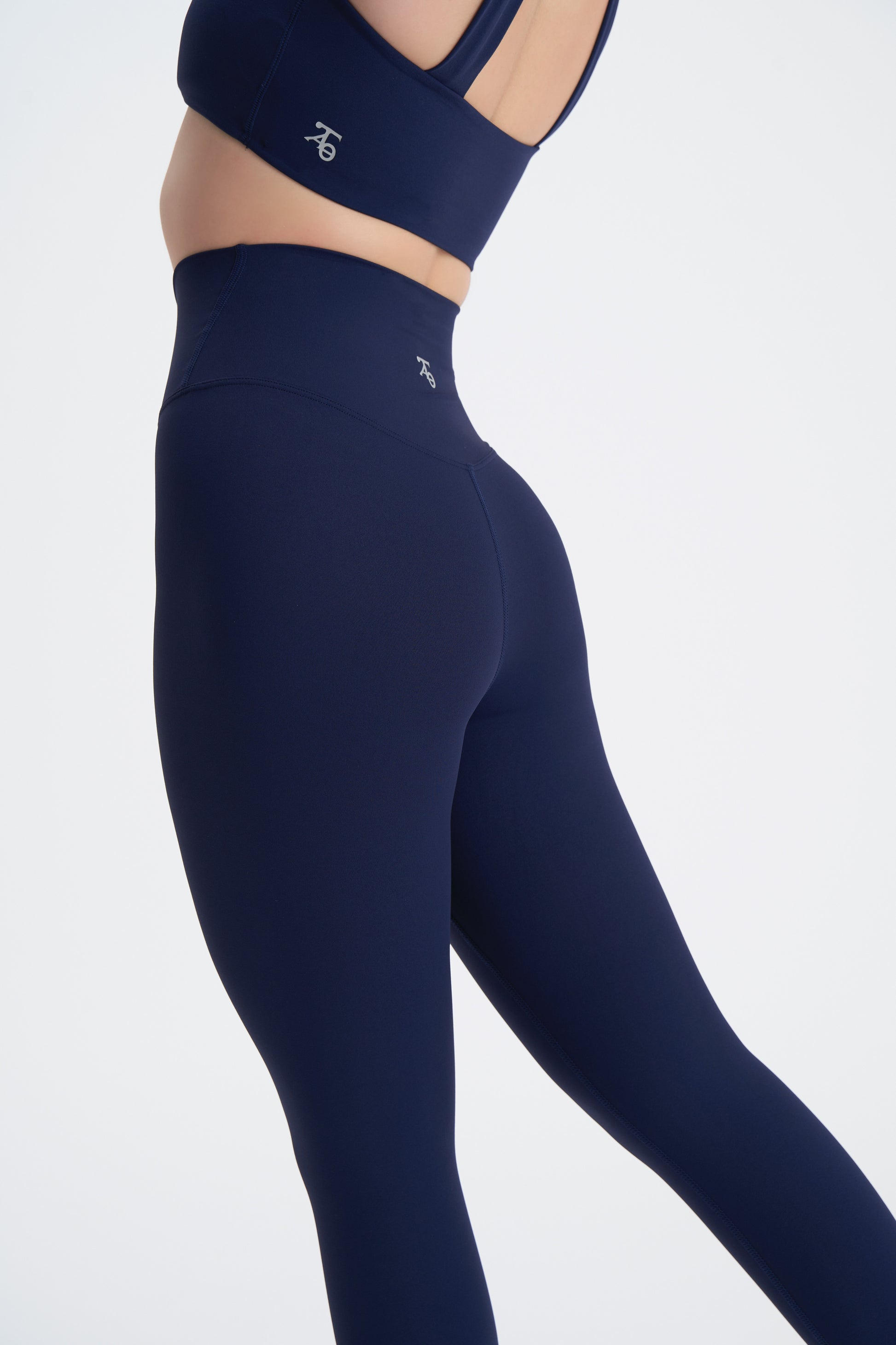 Crossover Leggings- Navy Blue – TAO COLLECTIVE